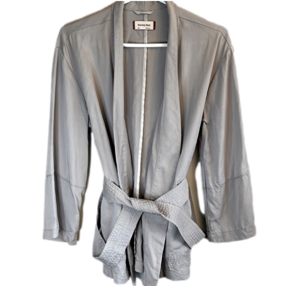 Neutral Capsule Ladies Clothing Items variety of sizes - Picture 5 of 11